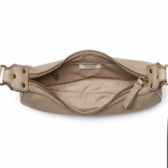 NWOT PURSE - Picture 3 of 9